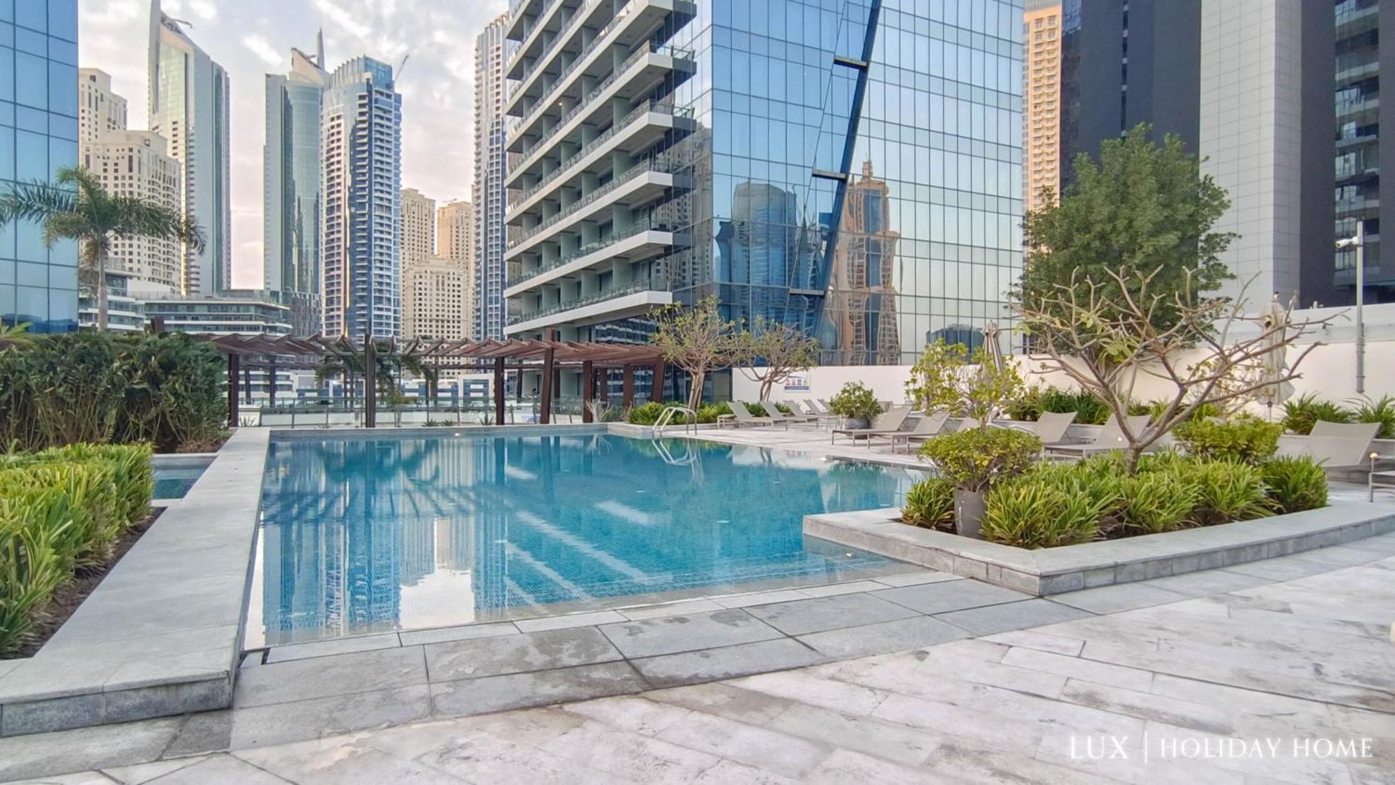 Apartment Lux The Silverene Marina View 2 Dubai